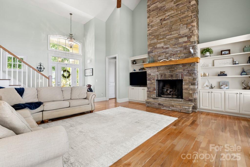 Liberty Hill, South Carolina, 29074, United States, 4 Bedrooms Bedrooms, ,5 BathroomsBathrooms,Residential,For Sale,1876148