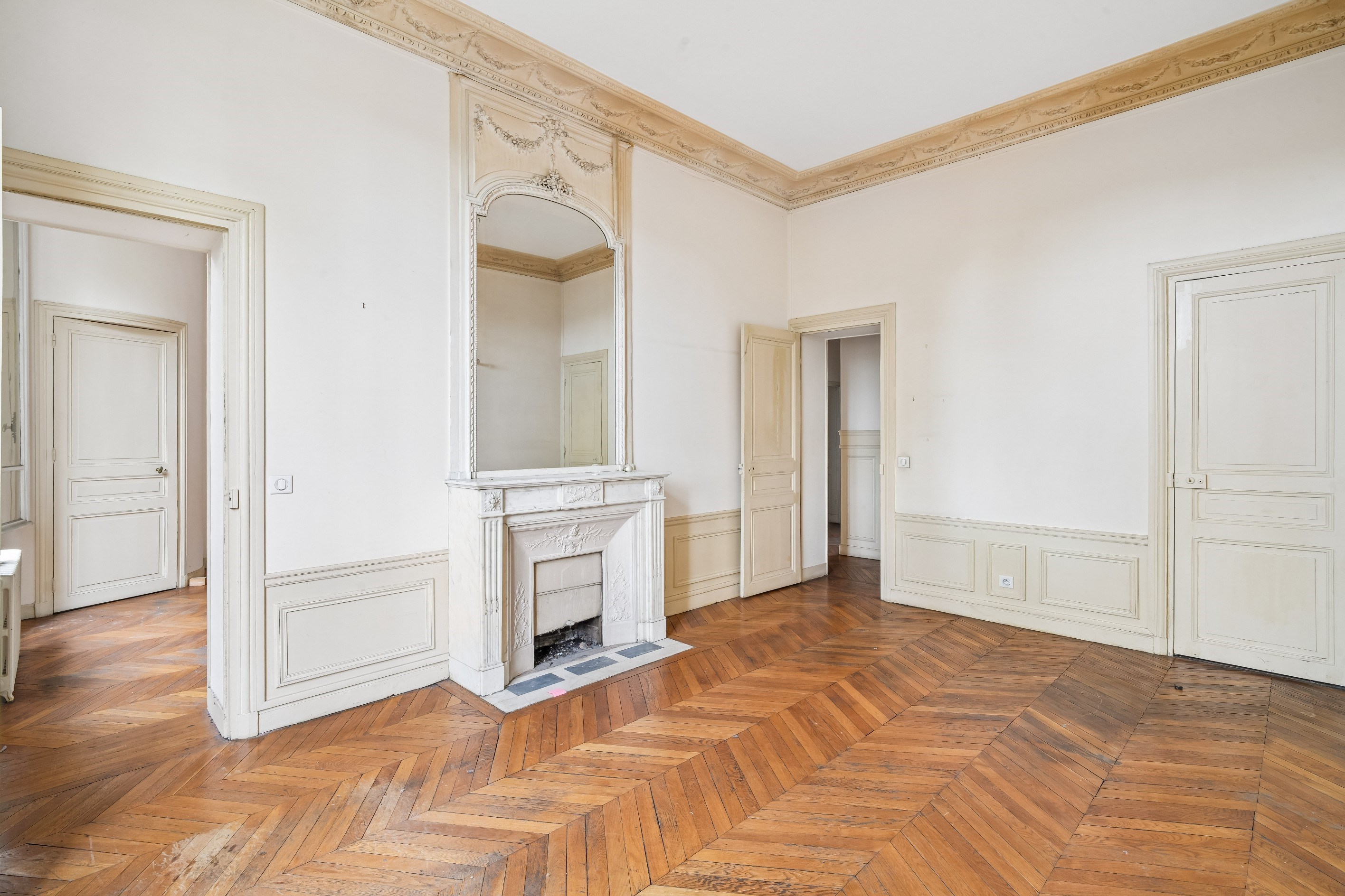  Exceptional Residence – Porte Dauphine, History and Elegance - 物件實景