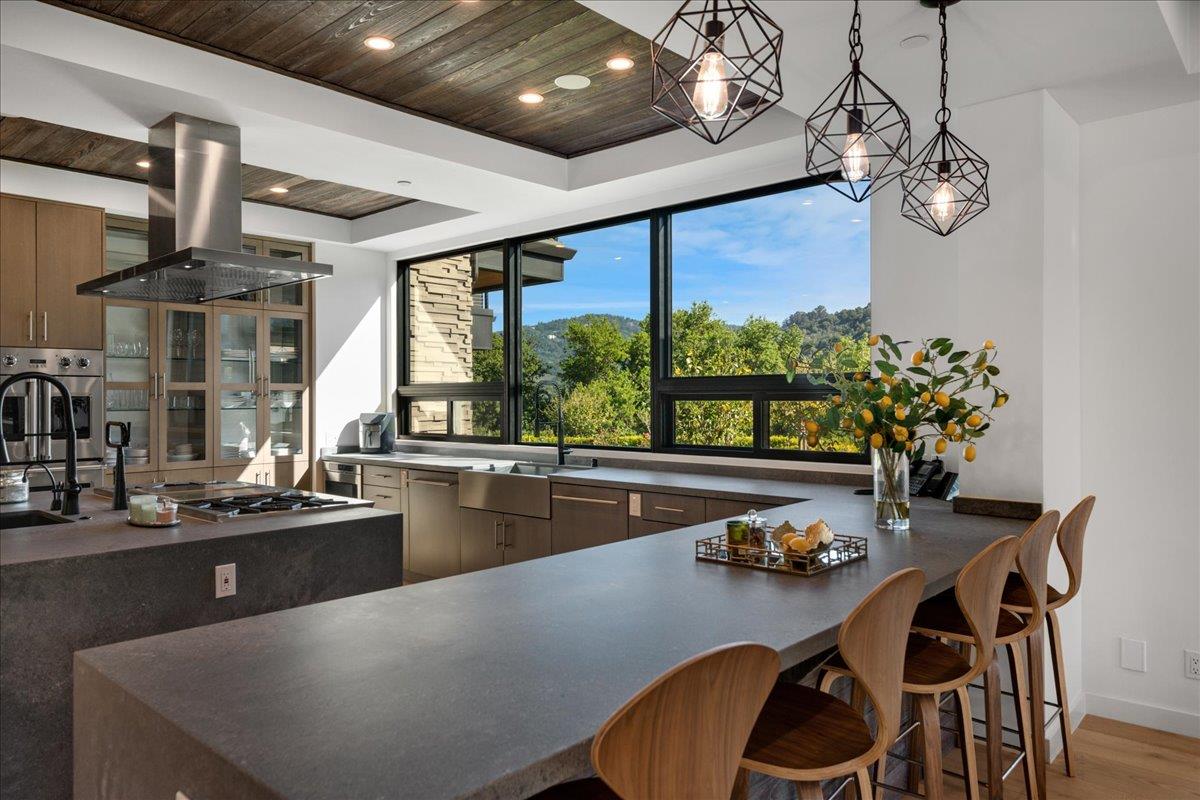 Saratoga, California, 95070, United States, 6 Bedrooms Bedrooms, ,11 BathroomsBathrooms,Residential,For Sale,1971416