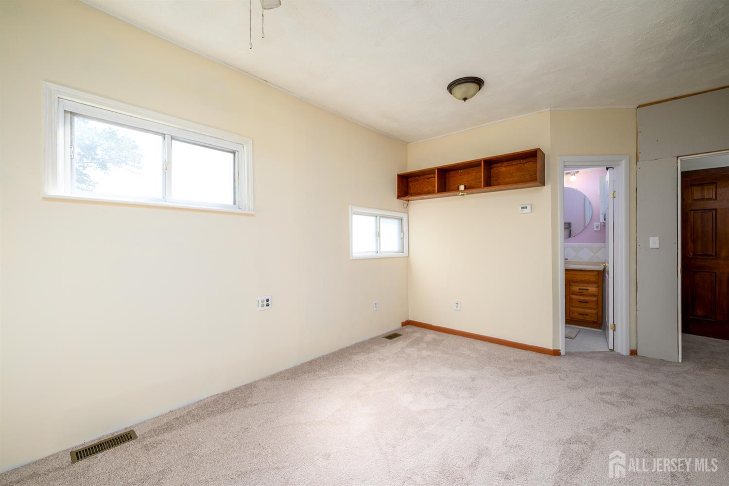 Edison, New Jersey, 08817, United States, 3 Bedrooms Bedrooms, ,2 BathroomsBathrooms,Residential,For Sale,1958154