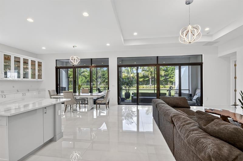 Boynton Beach, Florida, 33473, United States, 4 Bedrooms Bedrooms, ,5 BathroomsBathrooms,Residential,For Sale,2000646