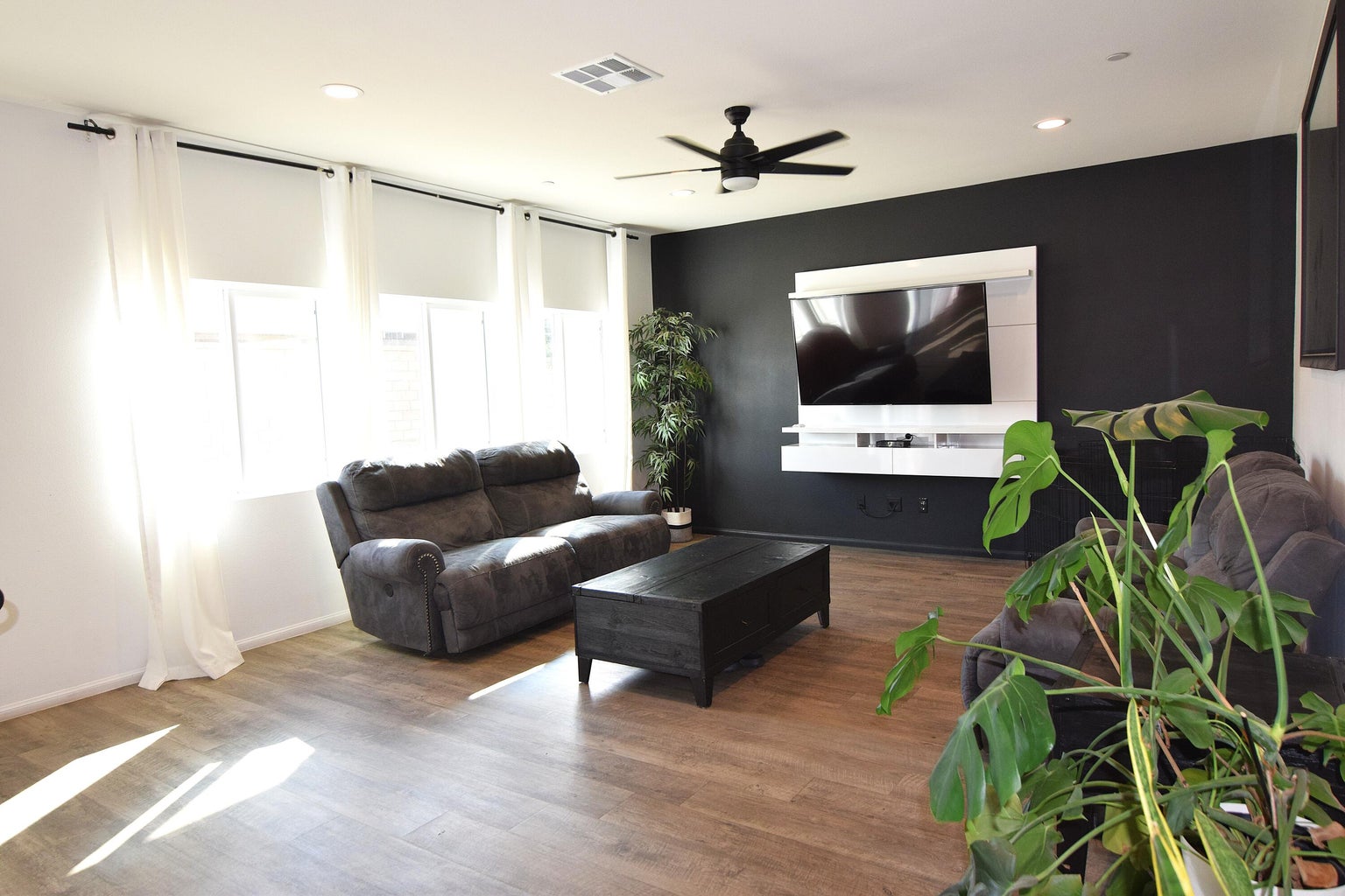 Indio, California, 92203, United States, 4 Bedrooms Bedrooms, ,3 BathroomsBathrooms,Residential,For Sale,1992452