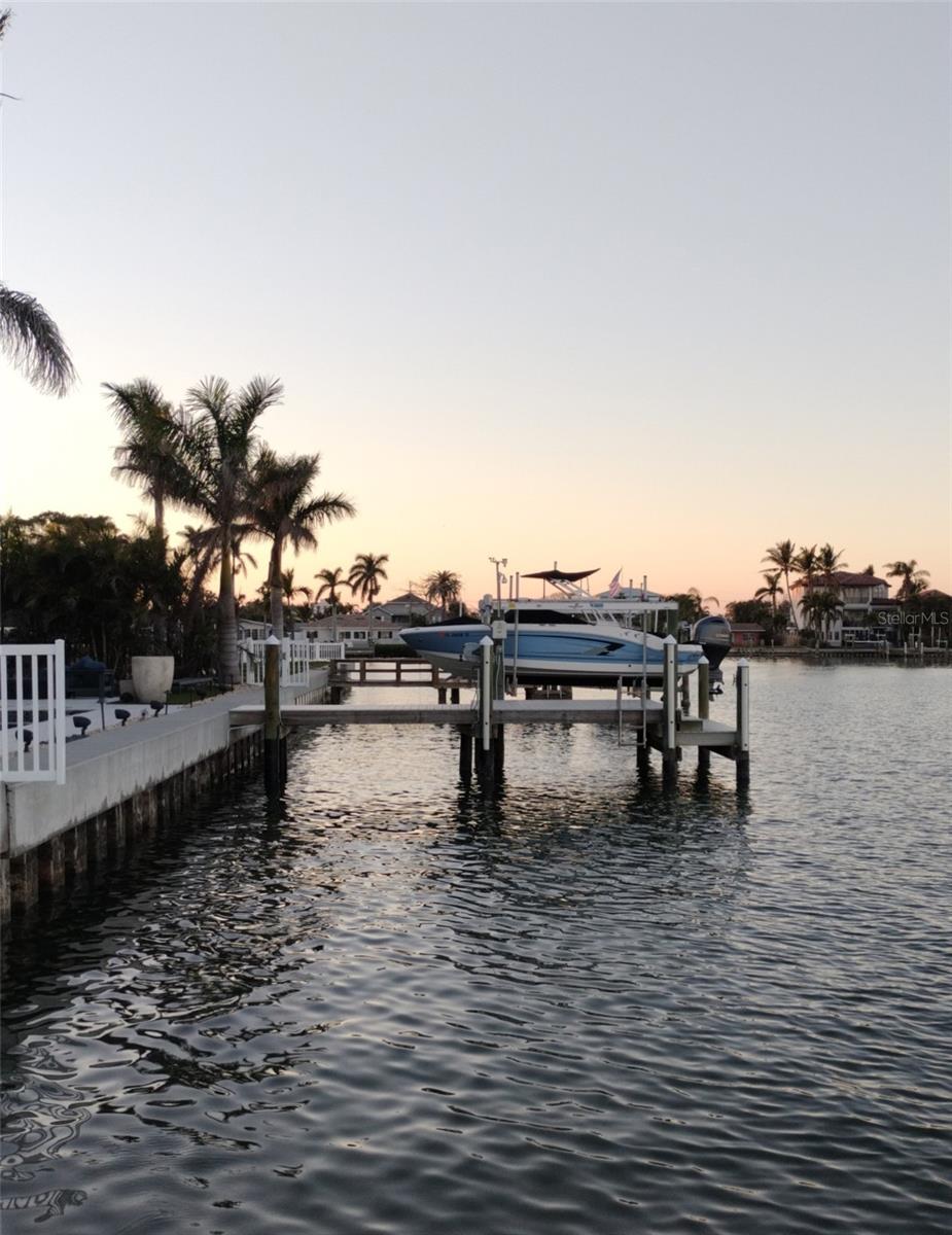 REDINGTON BEACH, Florida, 33708, United States, 1 Bedroom Bedrooms, ,1 BathroomBathrooms,Residential,For Sale,1731991
