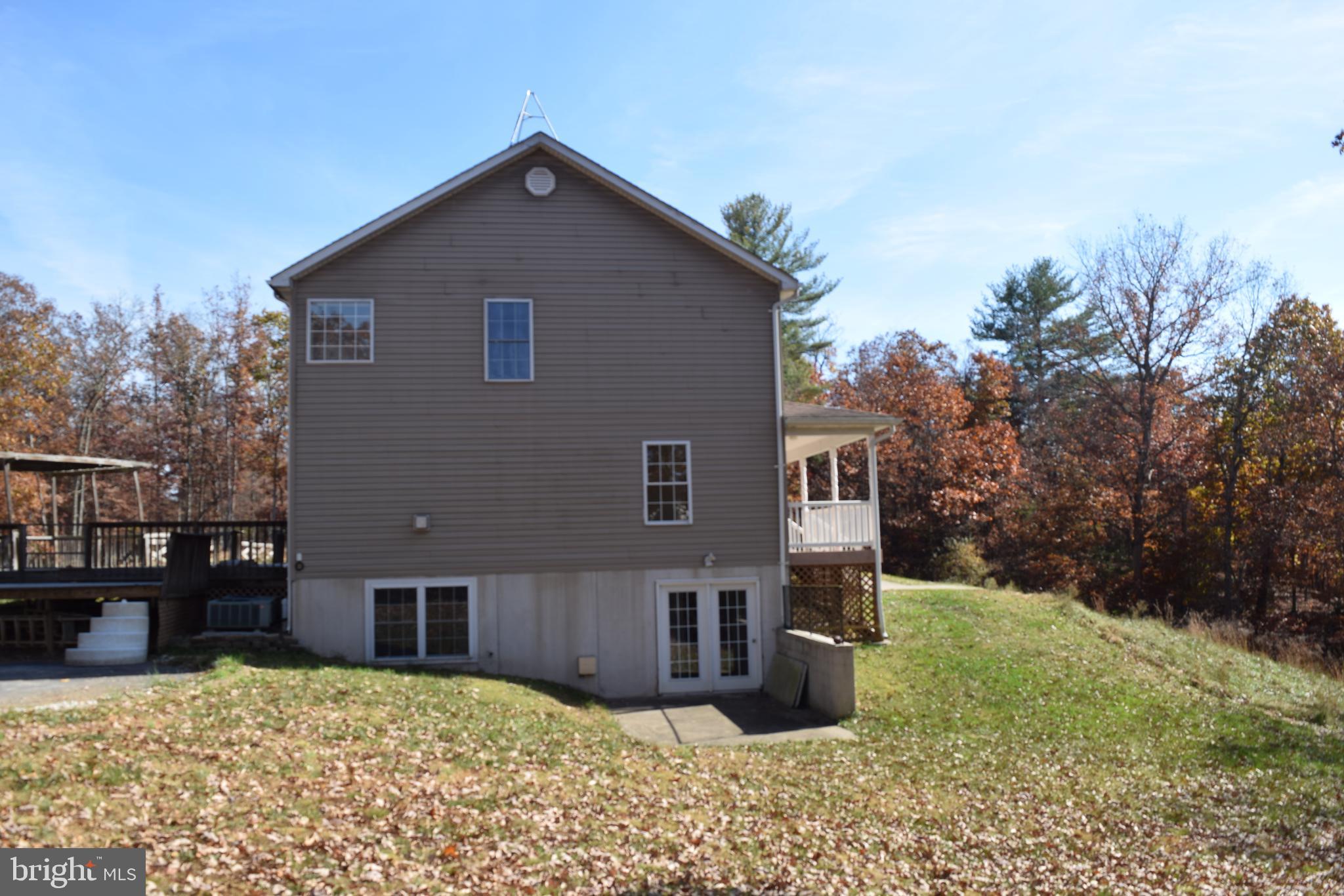 Winchester, Virginia, 22603, United States, 4 Bedrooms Bedrooms, ,4 BathroomsBathrooms,Residential,For Sale,1942583
