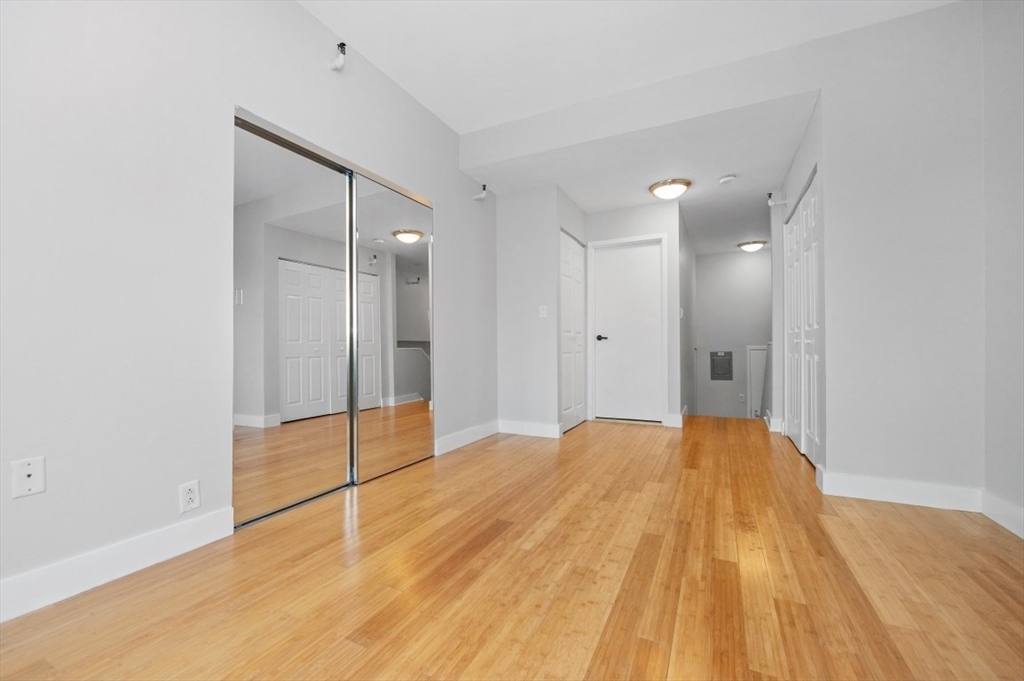 Boston, Massachusetts, 02129, United States, 1 Bedroom Bedrooms, ,1 BathroomBathrooms,Residential,For Sale,1968966