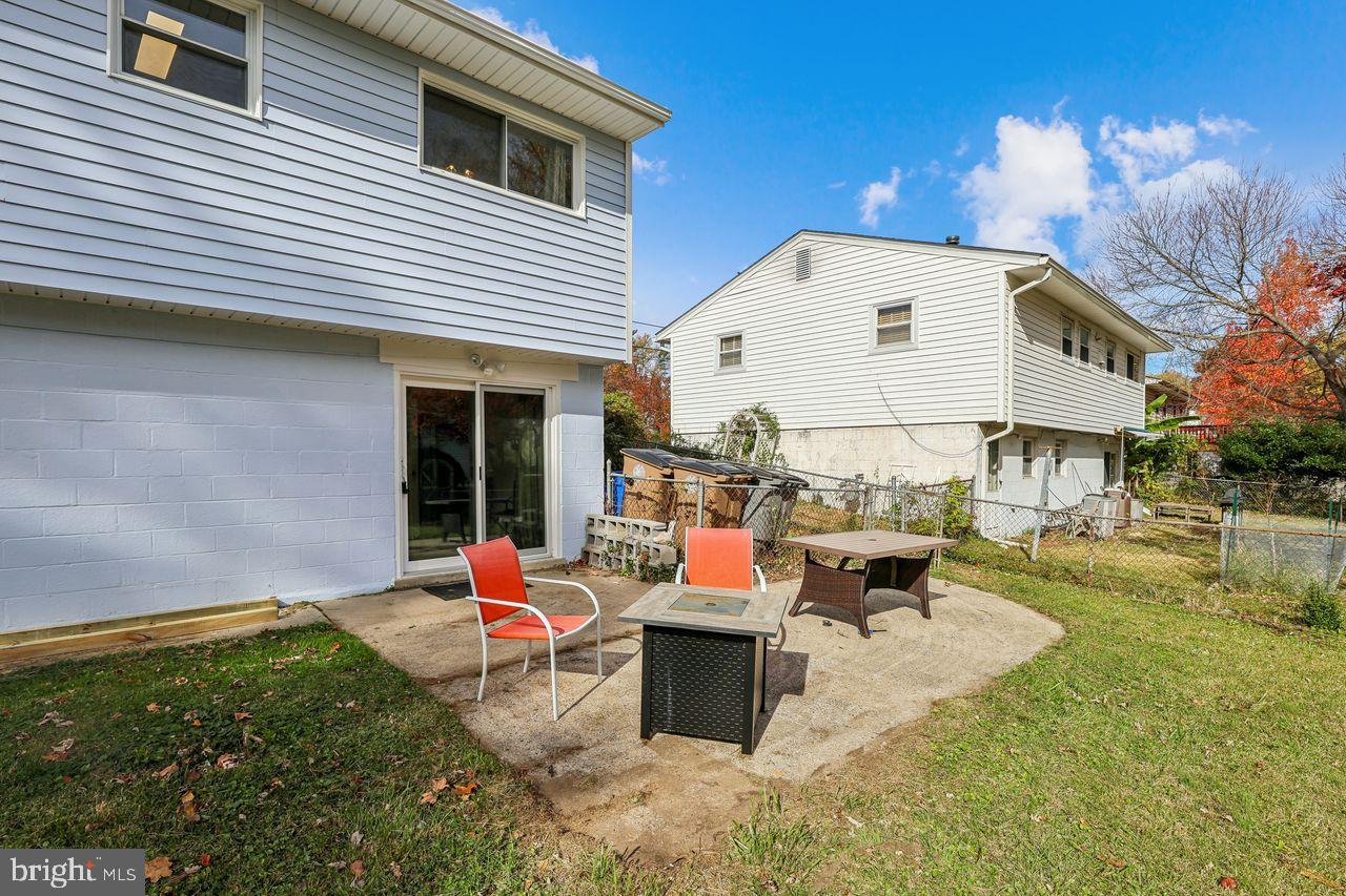 Rockville, Maryland, 20851, United States, 4 Bedrooms Bedrooms, ,2 BathroomsBathrooms,Residential,For Sale,1987492