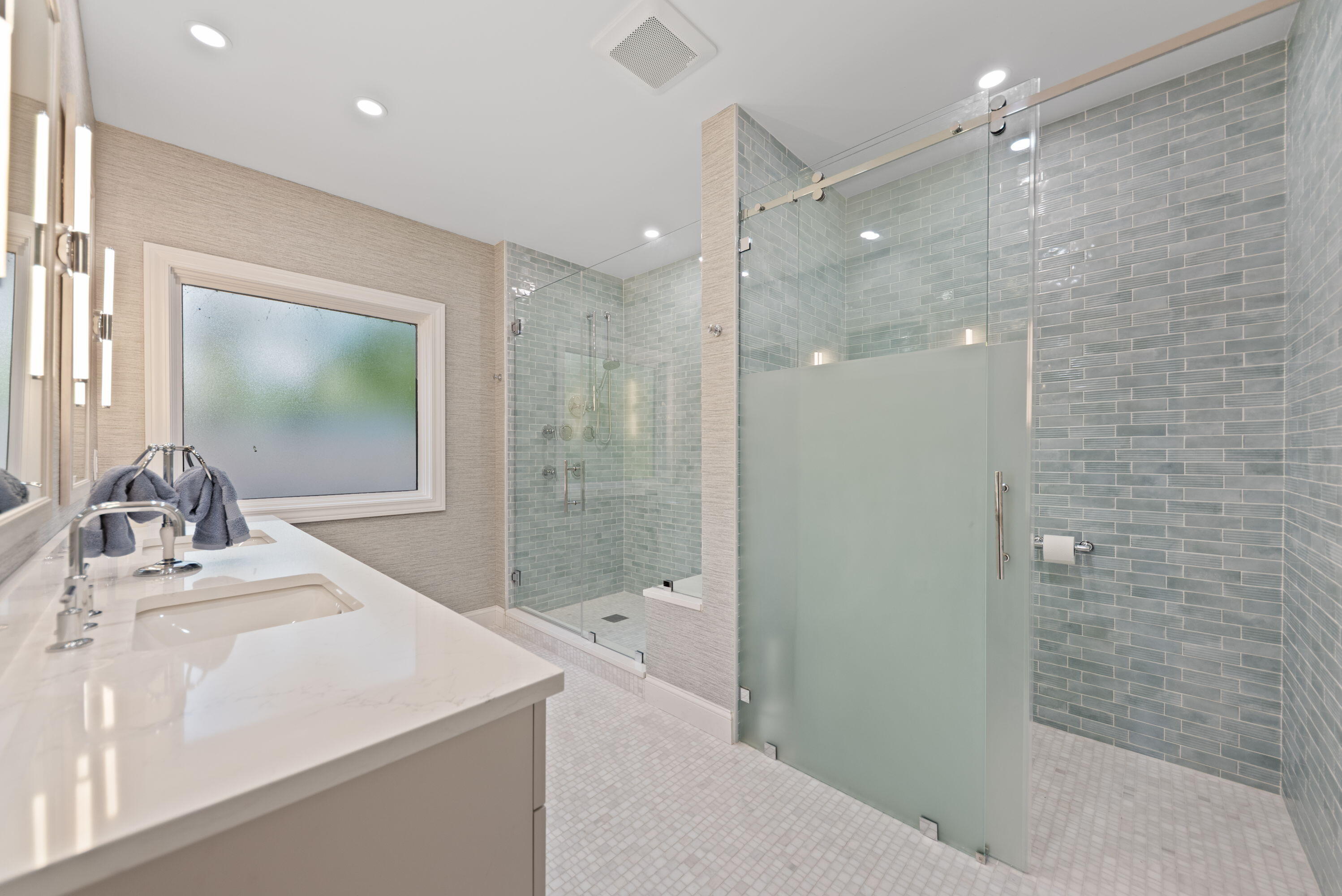 New Buffalo, Michigan, 49117, United States, 4 Bedrooms Bedrooms, ,3 BathroomsBathrooms,Residential,For Sale,1987868