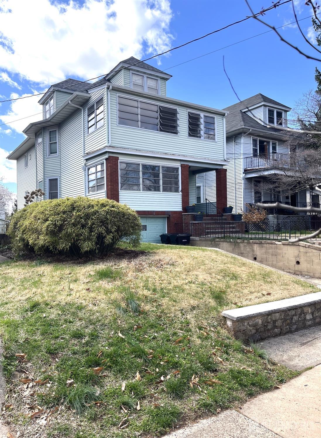 Highland Park, New Jersey, 08904, United States, 6 Bedrooms Bedrooms, ,2 BathroomsBathrooms,Residential,For Sale,1888077