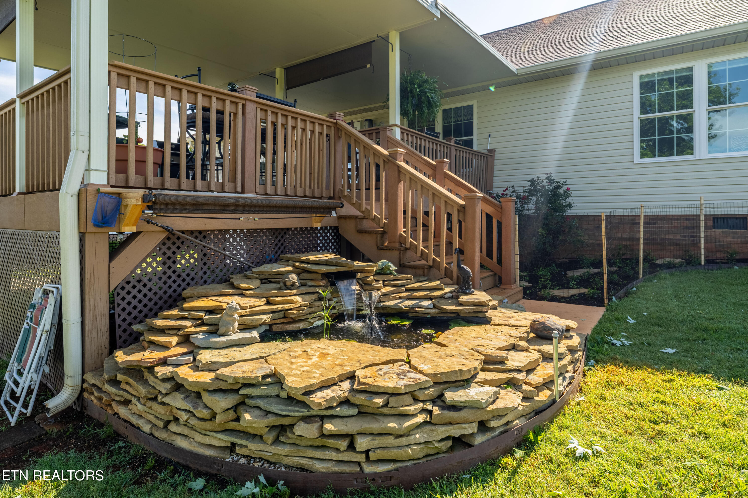 Walland, Tennessee, 37886, United States, 3 Bedrooms Bedrooms, ,2 BathroomsBathrooms,Residential,For Sale,1930662