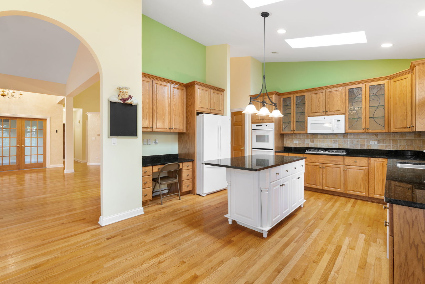 Palos Heights, Illinois, 60463, United States, 3 Bedrooms Bedrooms, ,4 BathroomsBathrooms,Residential,For Sale,1965288