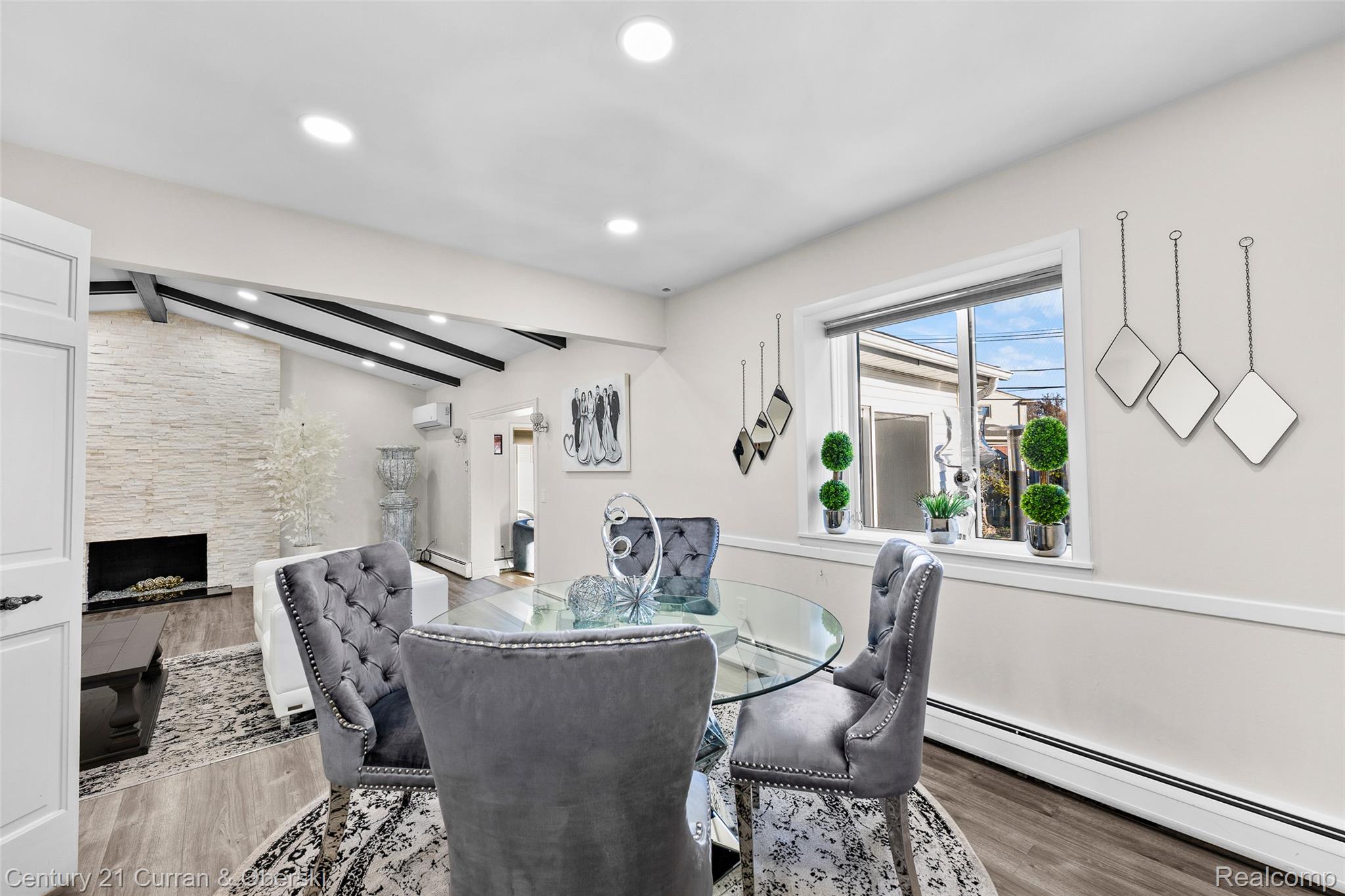 Dearborn Heights, Michigan, 48127, United States, 4 Bedrooms Bedrooms, ,4 BathroomsBathrooms,Residential,For Sale,1988554