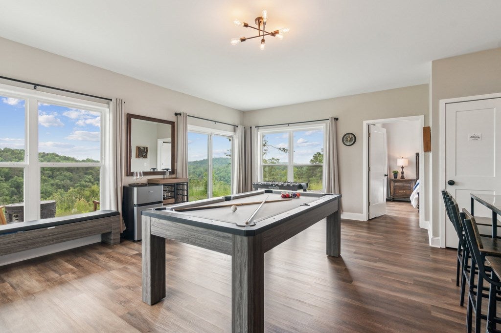 Ellijay, Georgia, 30540, United States, 3 Bedrooms Bedrooms, ,3 BathroomsBathrooms,Residential,For Sale,1859114