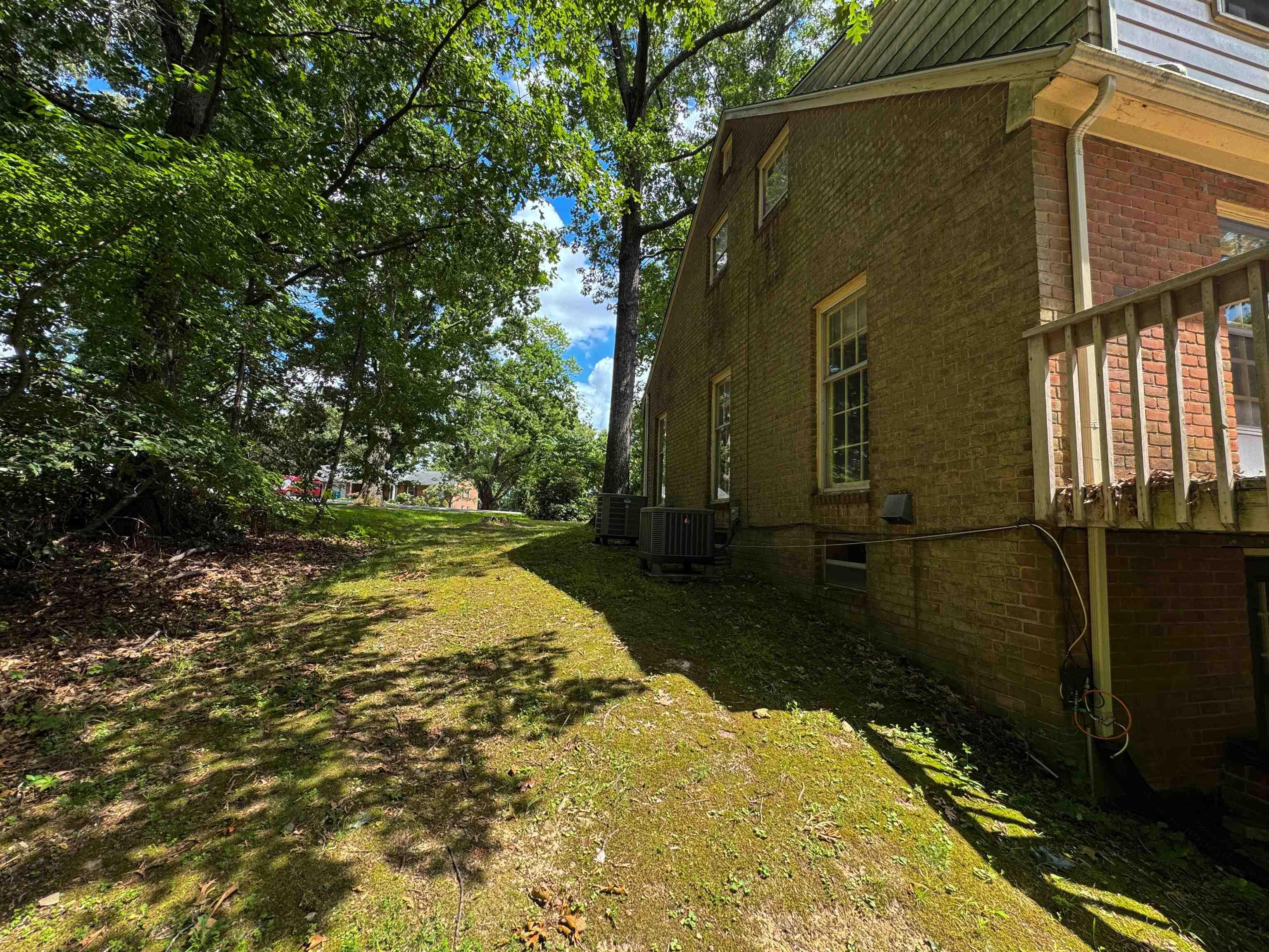 Blacksburg, Virginia, 24060, United States, 5 Bedrooms Bedrooms, ,4 BathroomsBathrooms,Residential,For Sale,1900979