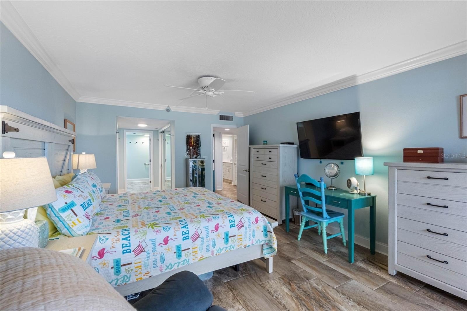 CLEARWATER BEACH, Florida, 33767, United States, 2 Bedrooms Bedrooms, ,2 BathroomsBathrooms,Residential,For Sale,2005521