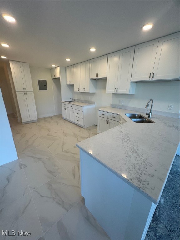 Bratenahl, Ohio, 44108, United States, 2 Bedrooms Bedrooms, ,3 BathroomsBathrooms,Residential,For Sale,1987332