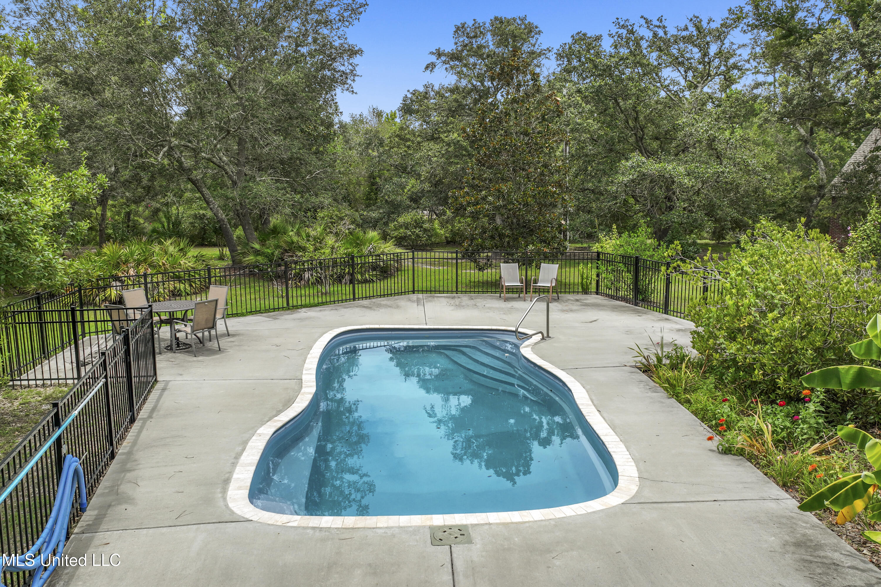 Pass Christian, Mississippi, 39571, United States, 4 Bedrooms Bedrooms, ,3 BathroomsBathrooms,Residential,For Sale,1903520