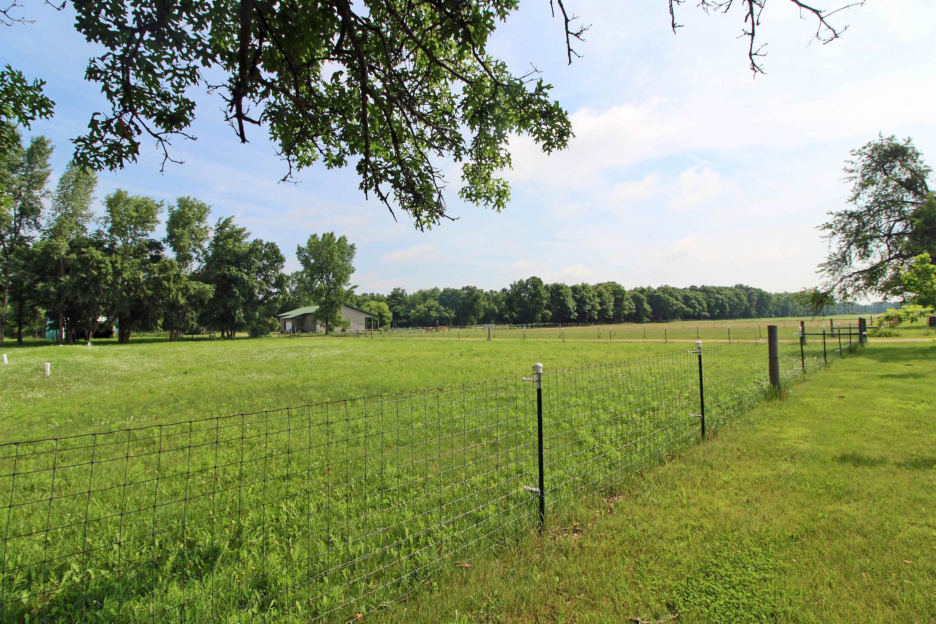 Arena, Wisconsin, 53503, United States, 3 Bedrooms Bedrooms, ,2 BathroomsBathrooms,Residential,For Sale,1980037