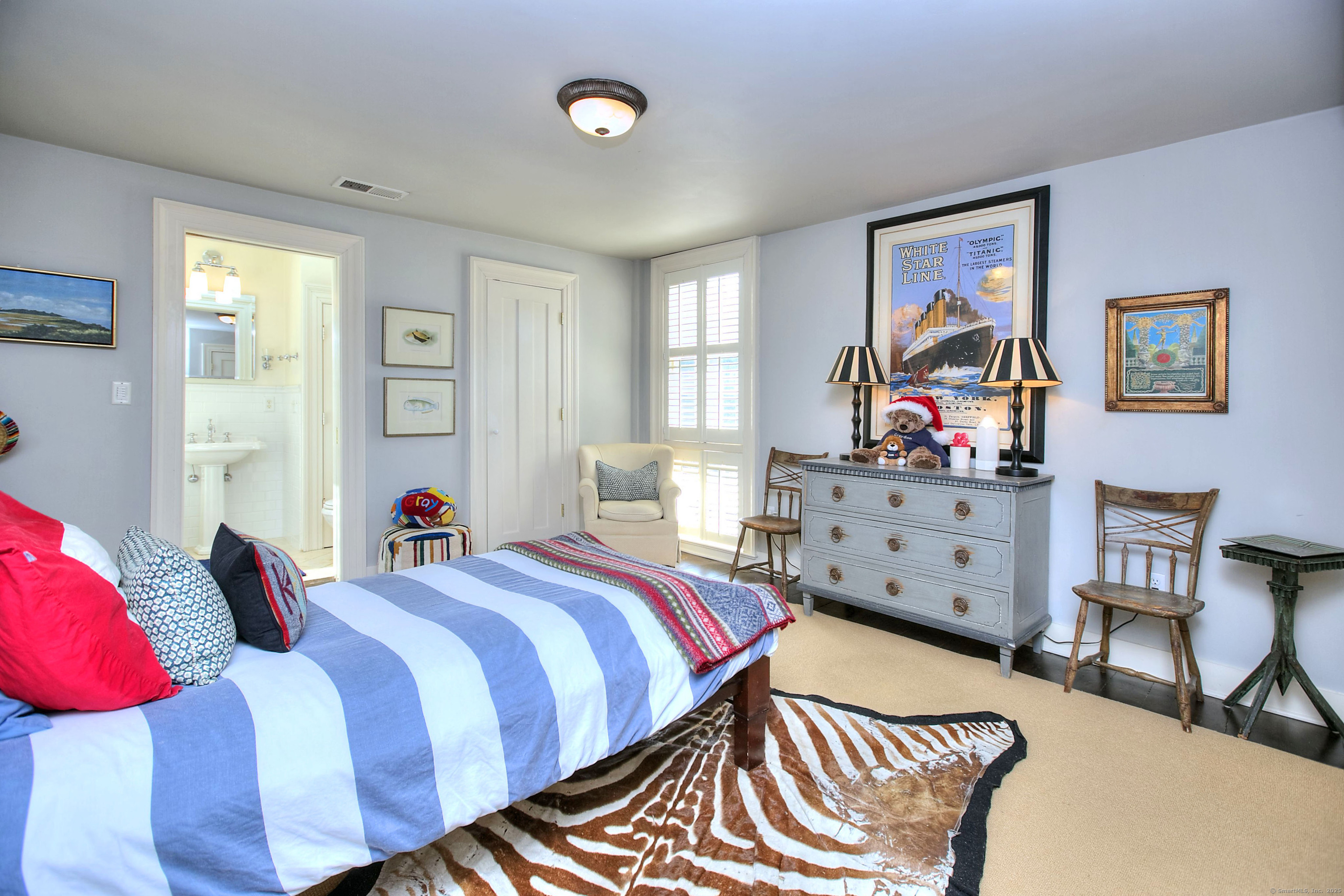 Fairfield, Connecticut, 06824, United States, 5 Bedrooms Bedrooms, ,5 BathroomsBathrooms,Residential,For Sale,1942139