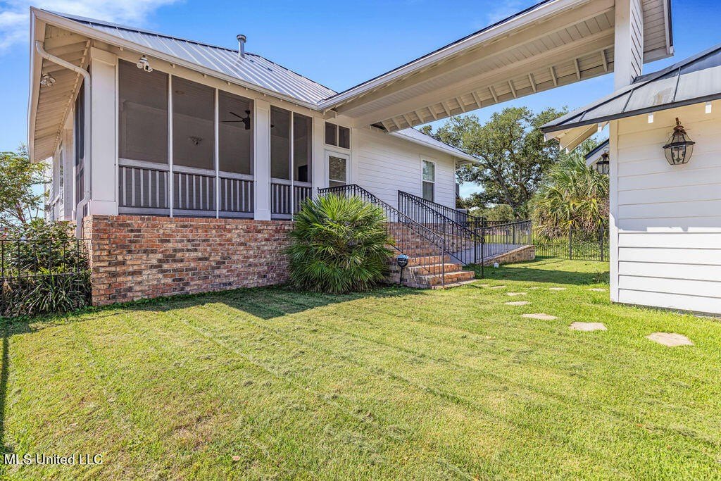 Gulfport, Mississippi, 39501, United States, 4 Bedrooms Bedrooms, ,3 BathroomsBathrooms,Residential,For Sale,1974056