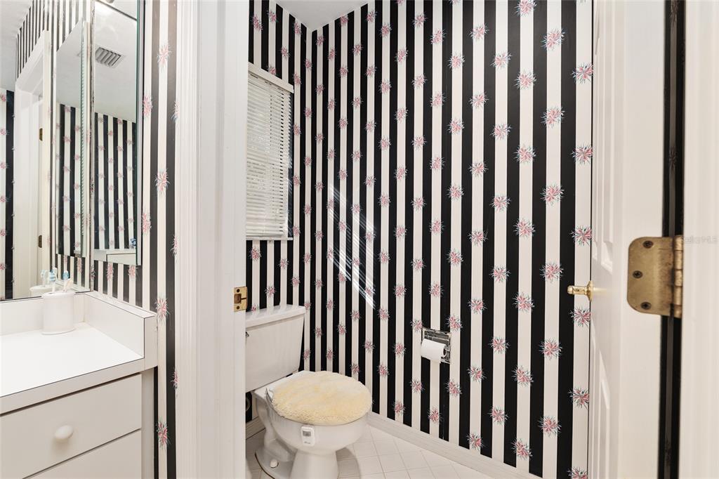 Gainesville, Florida, 32606, United States, 4 Bedrooms Bedrooms, ,3 BathroomsBathrooms,Residential,For Sale,1989601