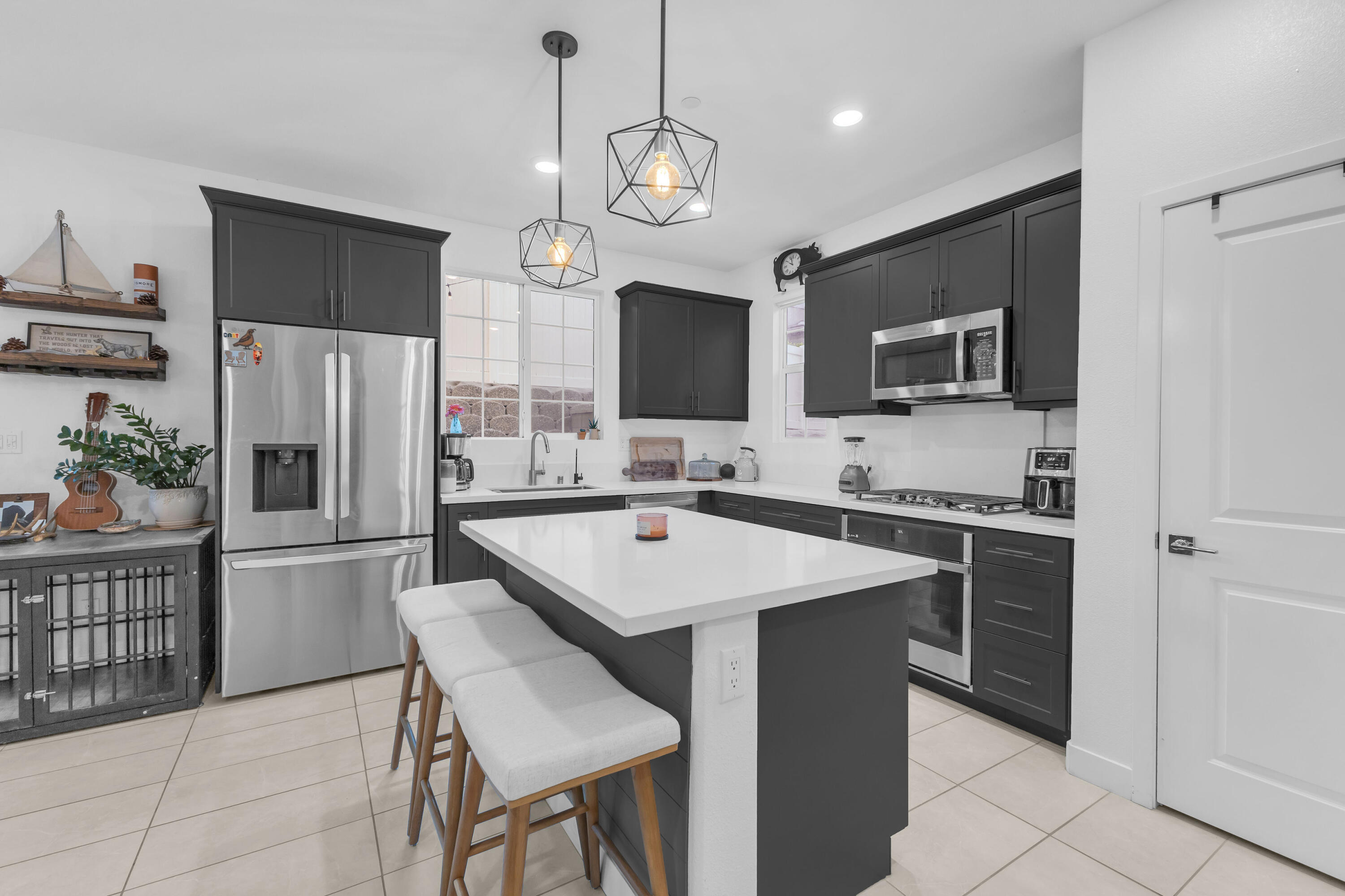 Palm Desert, California, 92211, United States, 4 Bedrooms Bedrooms, ,3 BathroomsBathrooms,Residential,For Sale,1898830