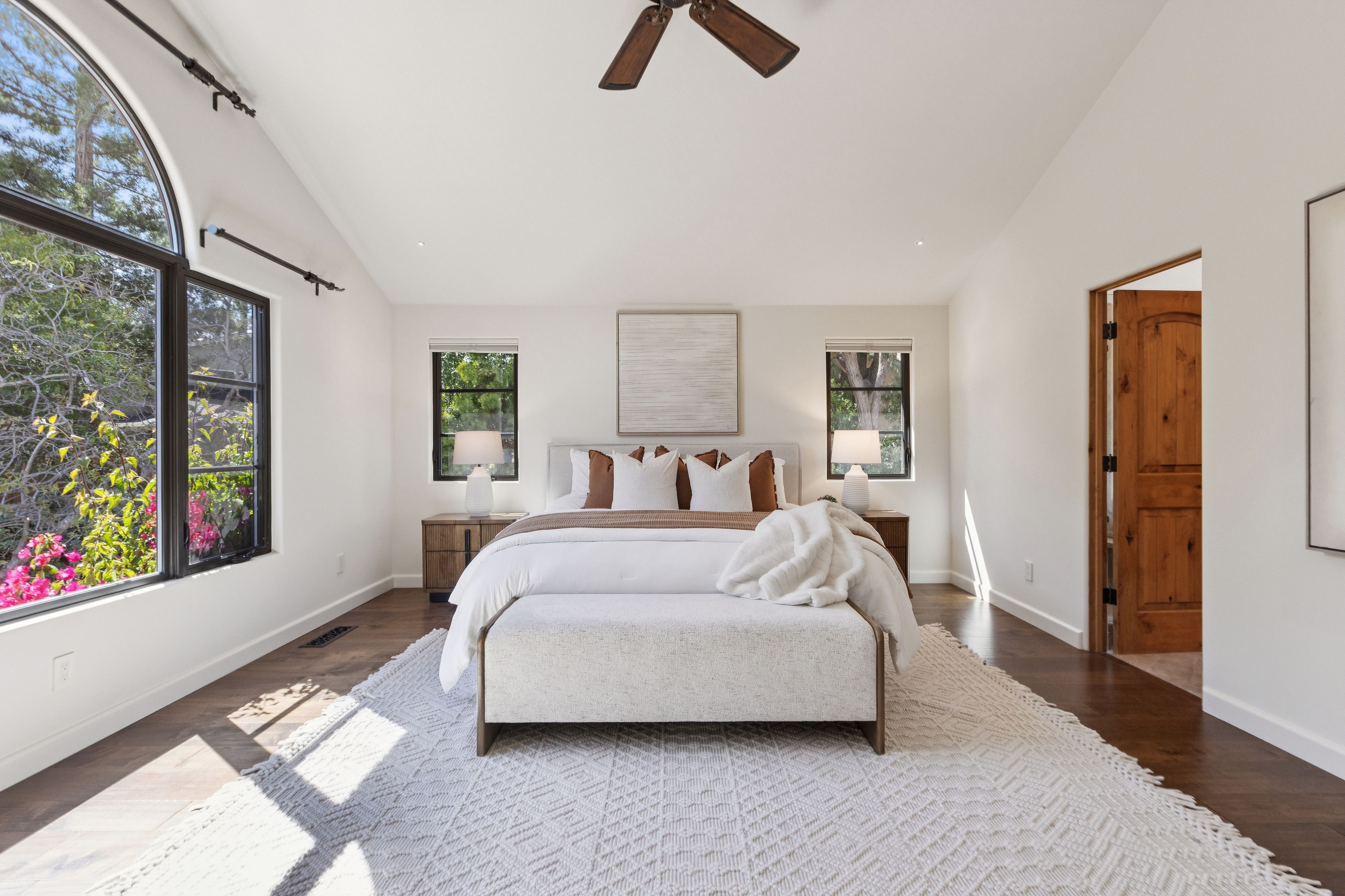  Mediterranean-Style Beauty with Garden Escape - 物件實景