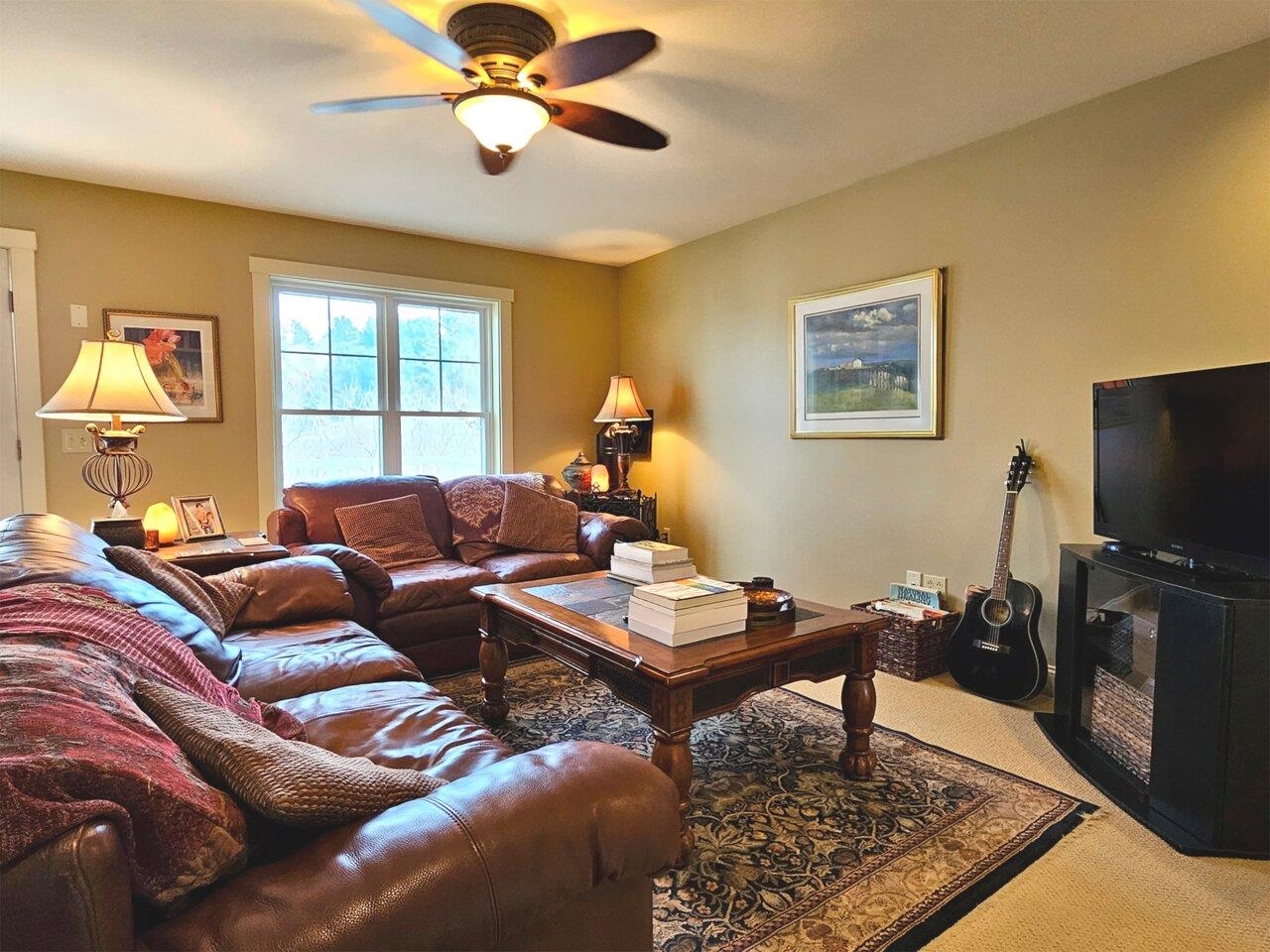 Williston, Vermont, 05495, United States, 2 Bedrooms Bedrooms, ,3 BathroomsBathrooms,Residential,For Sale,1896161