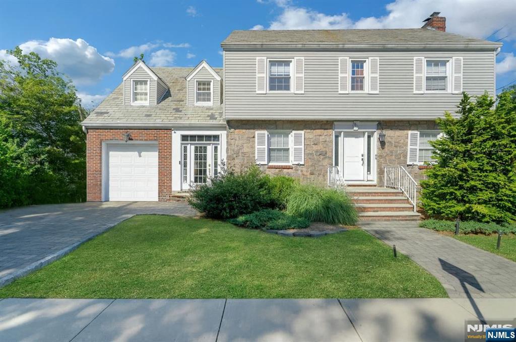 Ridgefield, New Jersey, 07657, United States, 4 Bedrooms Bedrooms, ,3 BathroomsBathrooms,Residential,For Sale,1991908