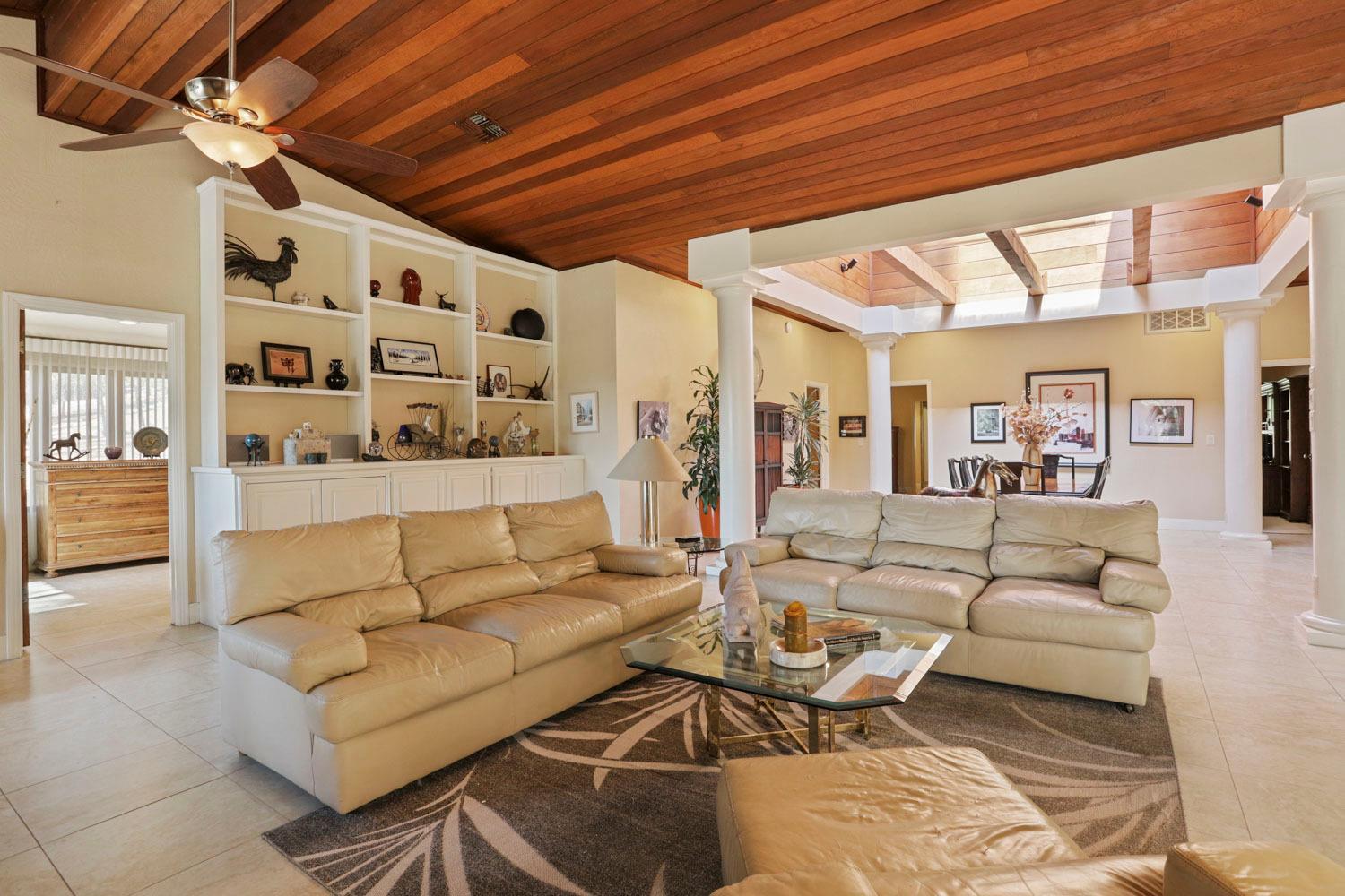 Coulterville, California, 95311, United States, 3 Bedrooms Bedrooms, ,4 BathroomsBathrooms,Residential,For Sale,1792309