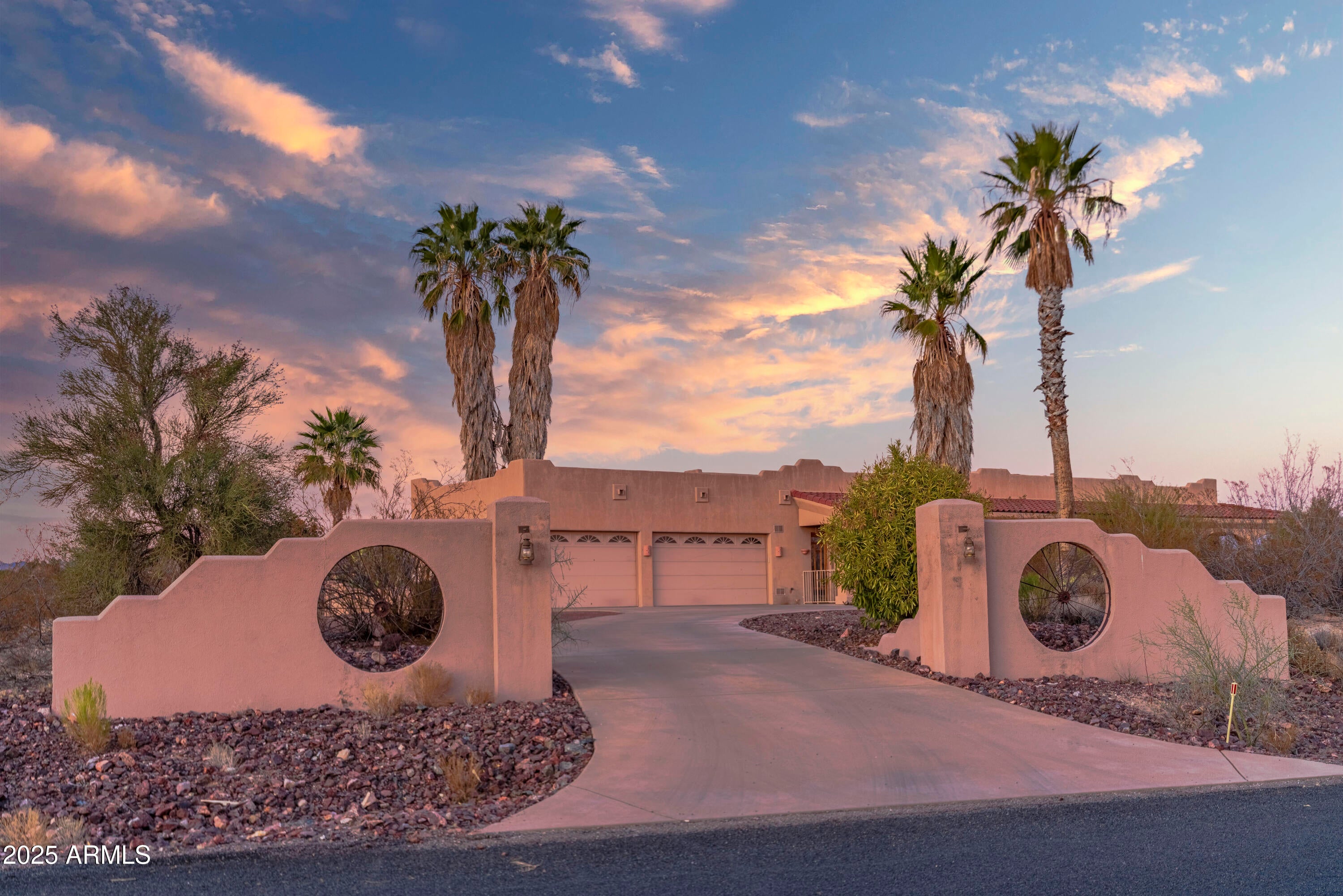 Wickenburg, Arizona, 85390, United States, 6 Bedrooms Bedrooms, ,4 BathroomsBathrooms,Residential,For Sale,1978720