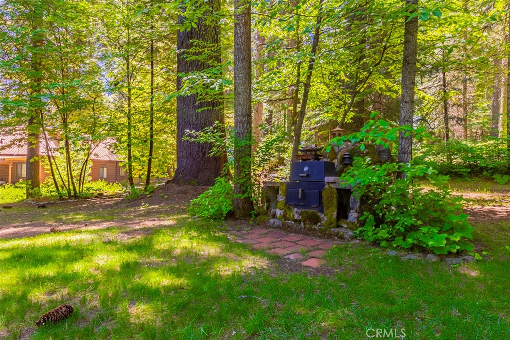 Fish Camp, California, 93623, United States, 5 Bedrooms Bedrooms, ,2 BathroomsBathrooms,Residential,For Sale,1881332