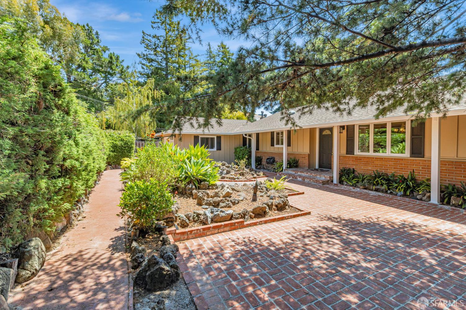 San Mateo, California, 94402, United States, 3 Bedrooms Bedrooms, ,3 BathroomsBathrooms,Residential,For Sale,1895374