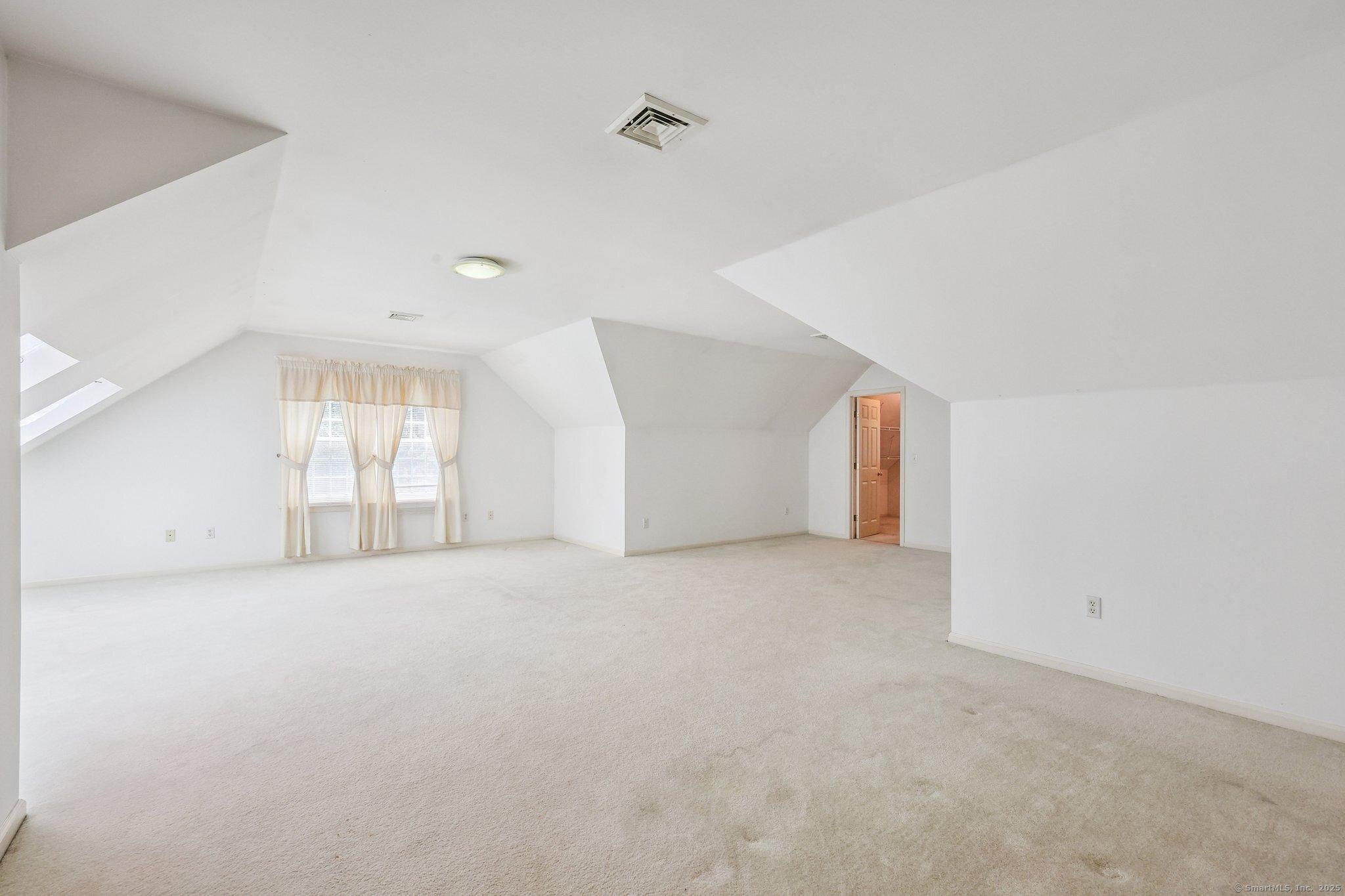 Westbrook, Connecticut, 06498, United States, 5 Bedrooms Bedrooms, ,6 BathroomsBathrooms,Residential,For Sale,1937602
