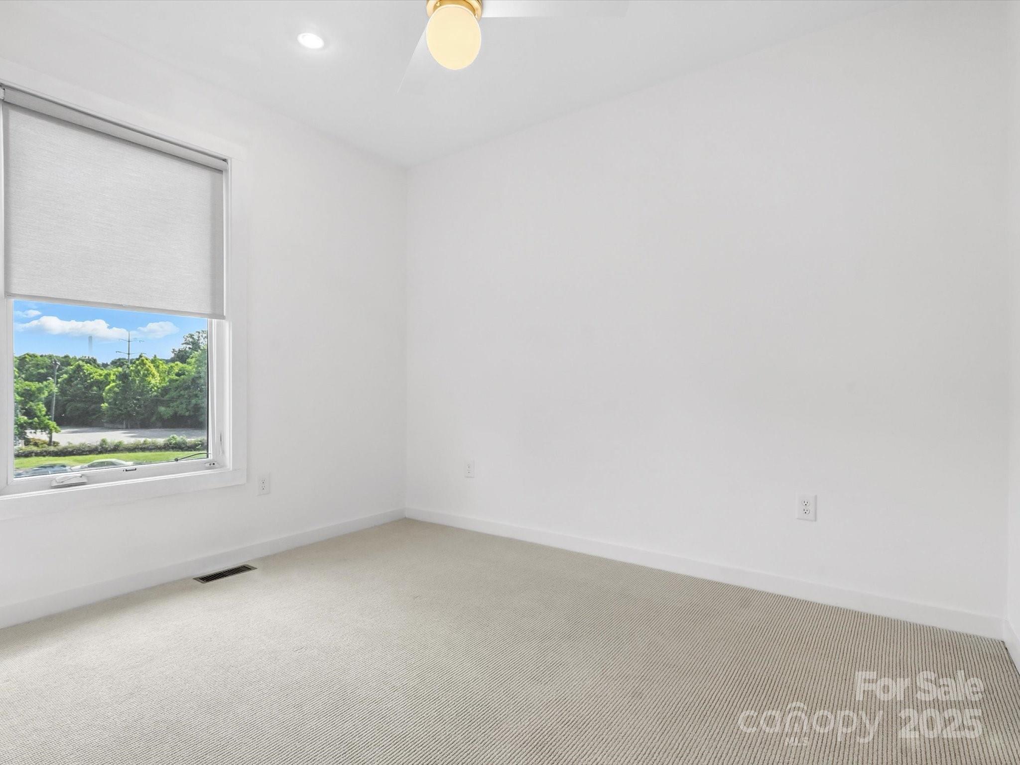 Charlotte, North Carolina, 28205, United States, 3 Bedrooms Bedrooms, ,3 BathroomsBathrooms,Residential,For Sale,1837660