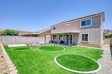 Lake Elsinore, California, 92530, United States, 4 Bedrooms Bedrooms, ,3 BathroomsBathrooms,Residential,For Sale,1942705