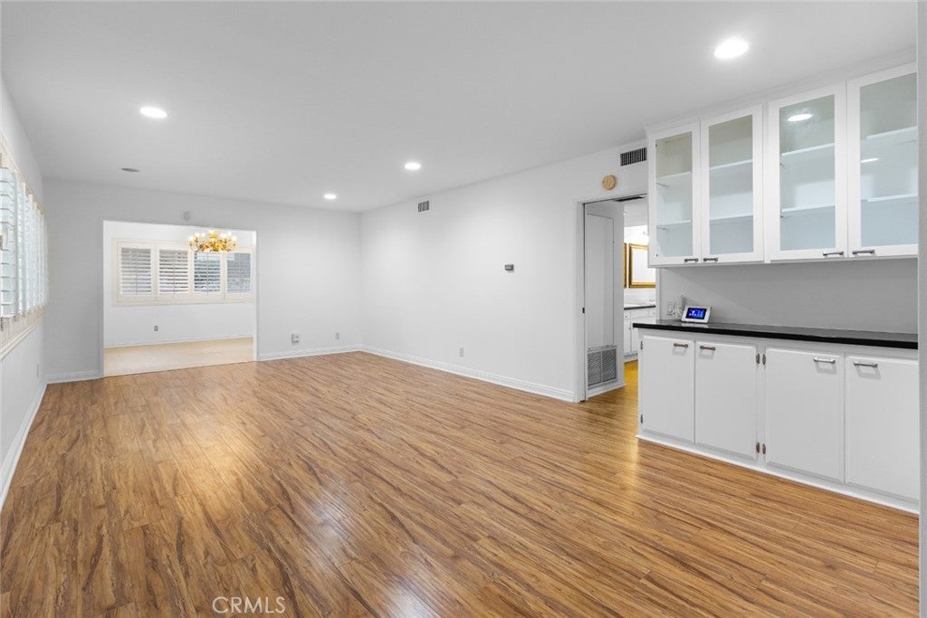 395 S Oakland Avenue #101, Pasadena, California, 91101, United States, 3 Bedrooms Bedrooms, ,2 BathroomsBathrooms,Residential,For Sale,395 S Oakland Avenue #101,1679345