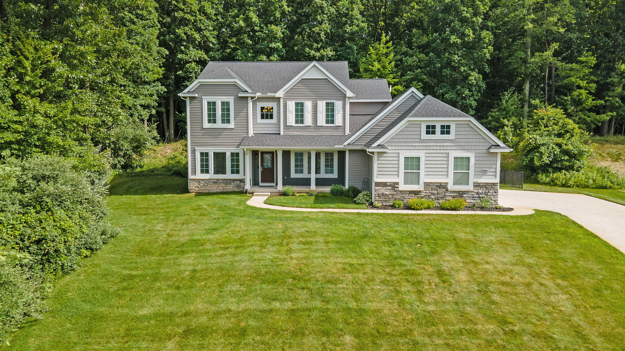 Alto, Michigan, 49302, United States, 5 Bedrooms Bedrooms, ,3 BathroomsBathrooms,Residential,For Sale,1928754