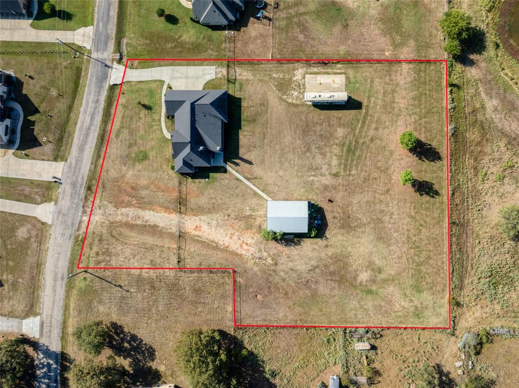 Springtown, Texas, 76082, United States, 4 Bedrooms Bedrooms, ,2 BathroomsBathrooms,Residential,For Sale,1980102