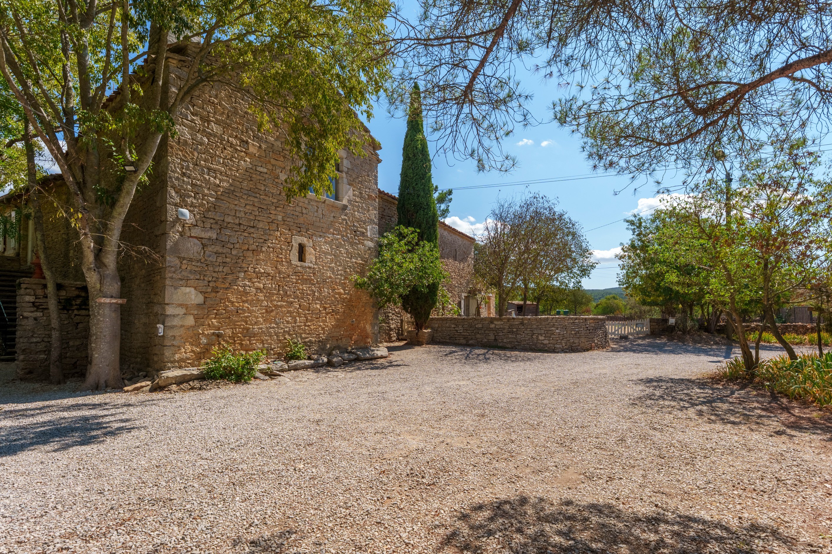  An exceptional stone farmhouse exuding charm and authenticity - 物件實景