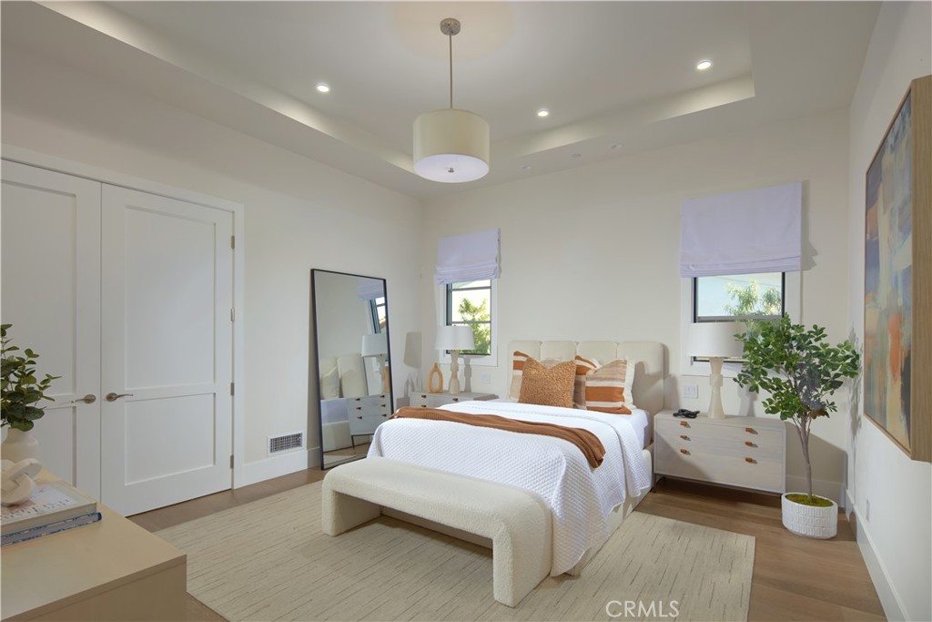 Corona del Mar, California, 92625, United States, 4 Bedrooms Bedrooms, ,5 BathroomsBathrooms,Residential,For Sale,1992054