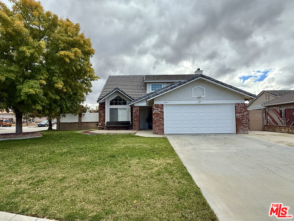 Palmdale, California, 93550, United States, 3 Bedrooms Bedrooms, ,3 BathroomsBathrooms,Residential,For Sale,1994563