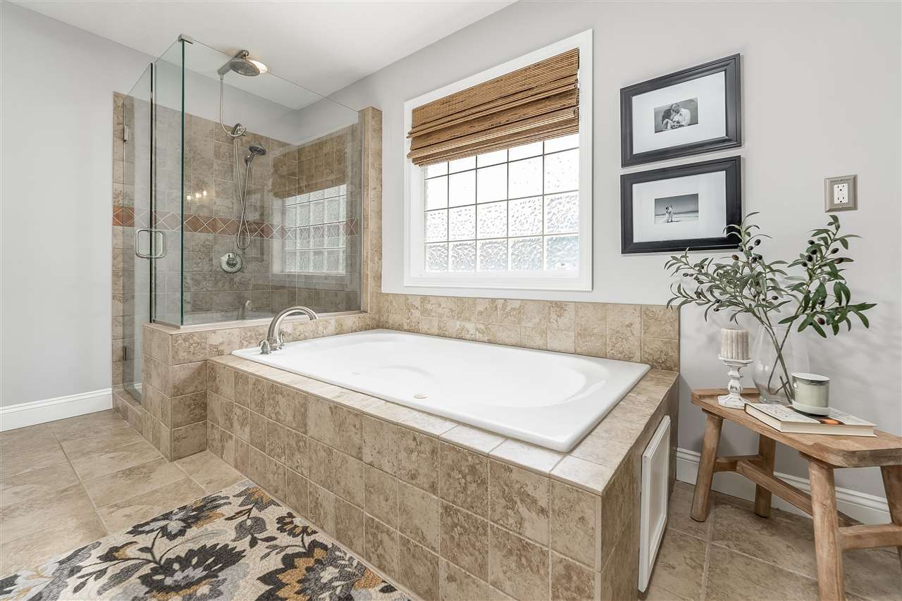 Richmond, Indiana, 47374, United States, 4 Bedrooms Bedrooms, ,4 BathroomsBathrooms,Residential,For Sale,1956256