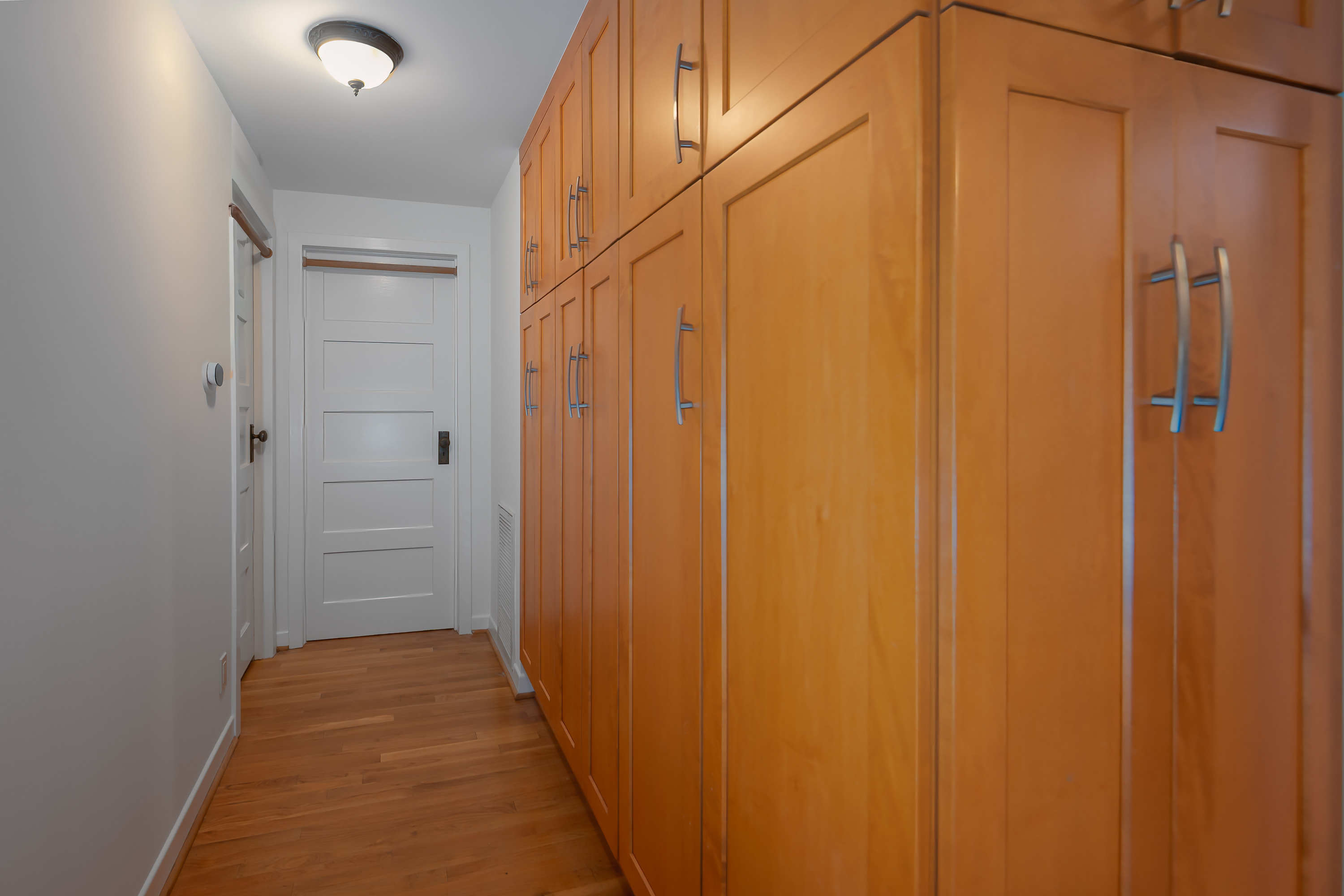  11064 Plainview Avenue, Los Angeles, CA 91042 - 物件實景