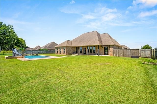 Natchitoches, Louisiana, 71457, United States, 4 Bedrooms Bedrooms, ,3 BathroomsBathrooms,Residential,For Sale,1923189