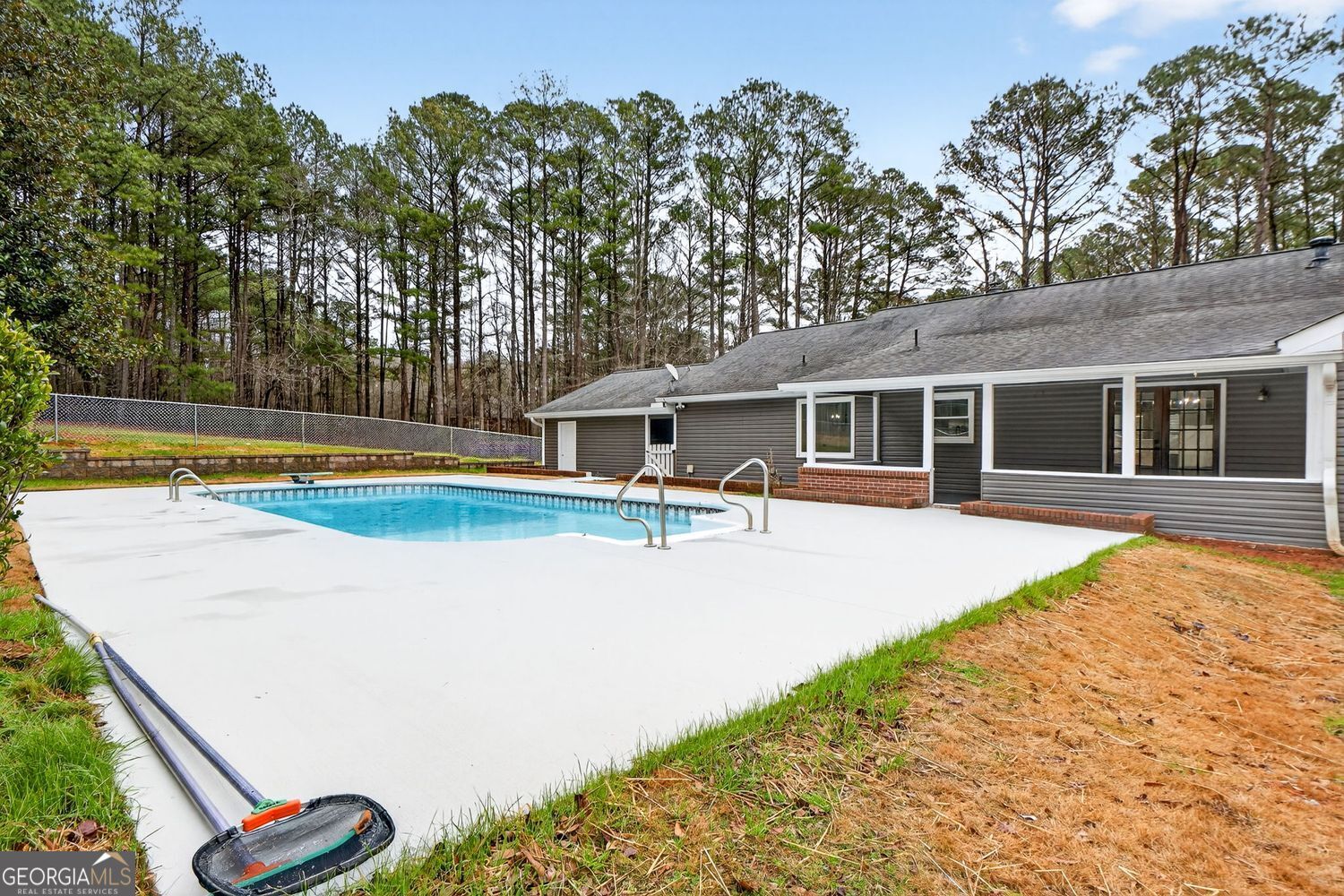 Fayetteville, Georgia, 30215, United States, 4 Bedrooms Bedrooms, ,2 BathroomsBathrooms,Residential,For Sale,2013140