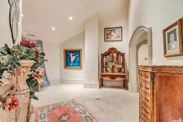 Salt Lake City, Utah, 84103, United States, 4 Bedrooms Bedrooms, ,6 BathroomsBathrooms,Residential,For Sale,2048432