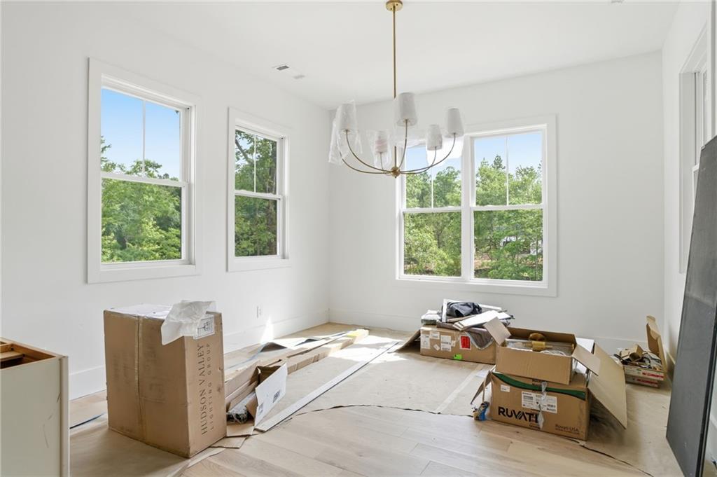 Newnan, Georgia, 30265, United States, 4 Bedrooms Bedrooms, ,5 BathroomsBathrooms,Residential,For Sale,2048163