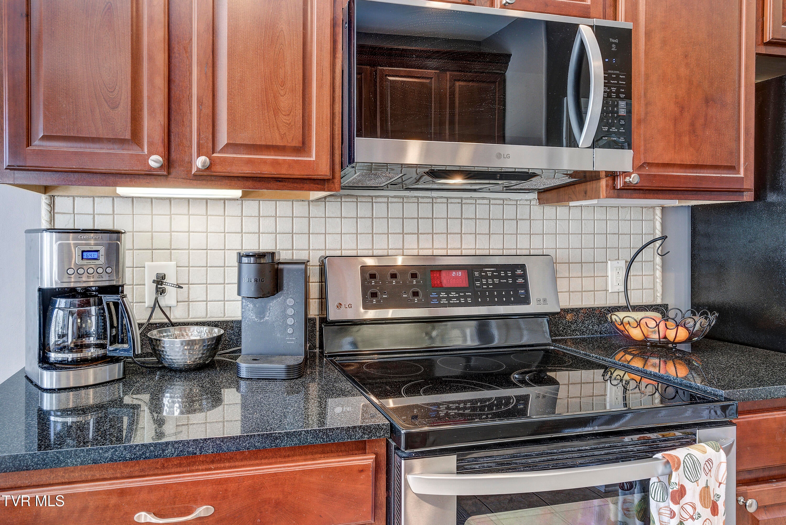 Johnson City, Tennessee, 37604, United States, 5 Bedrooms Bedrooms, ,3 BathroomsBathrooms,Residential,For Sale,1964815