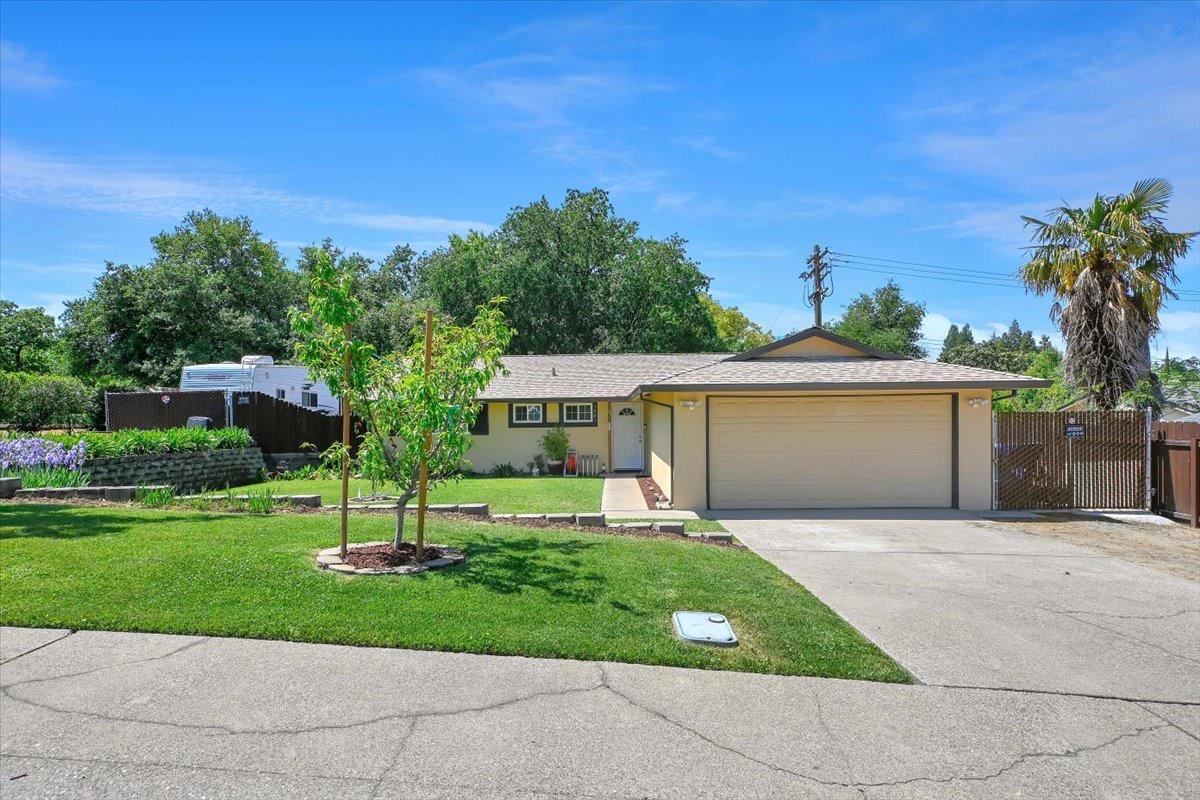 Orangevale, California, 95662, United States, 4 Bedrooms Bedrooms, ,2 BathroomsBathrooms,Residential,For Sale,1795396