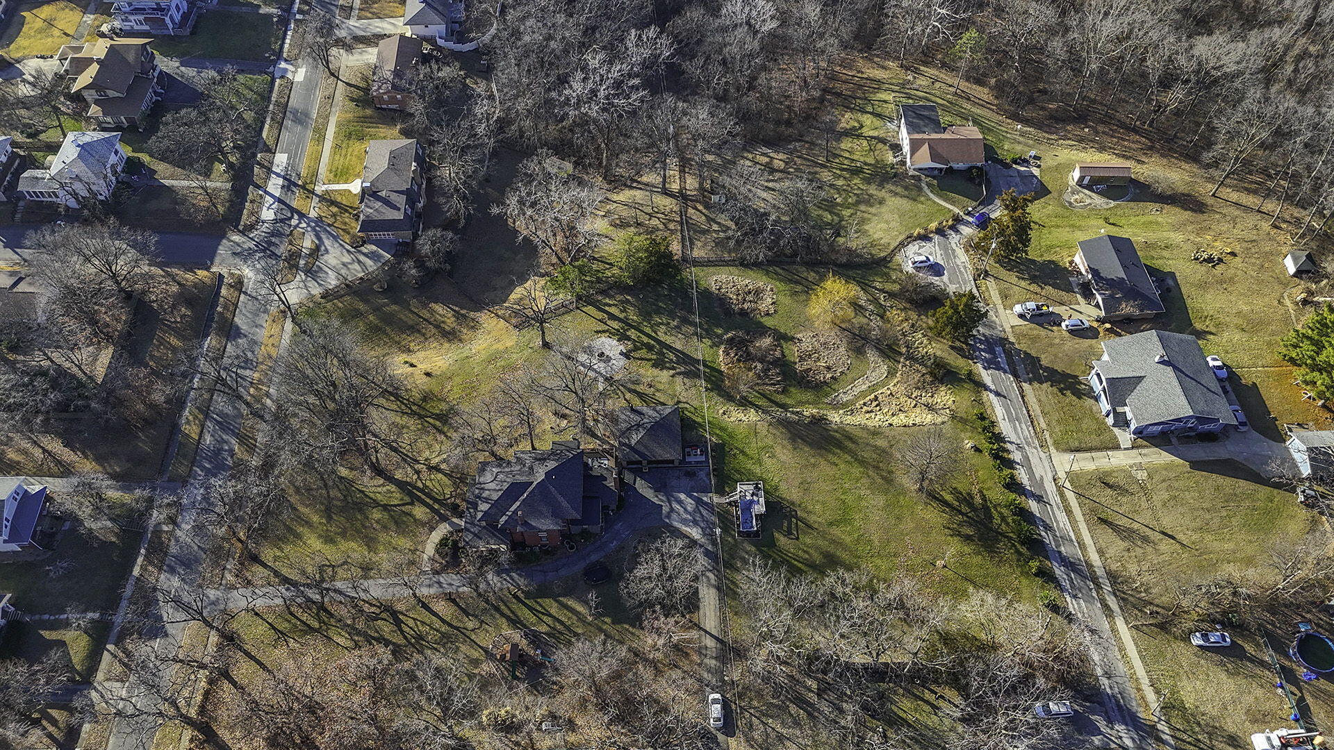 MOBERLY, Missouri, 65270, United States, 5 Bedrooms Bedrooms, ,5 BathroomsBathrooms,Residential,For Sale,2009284